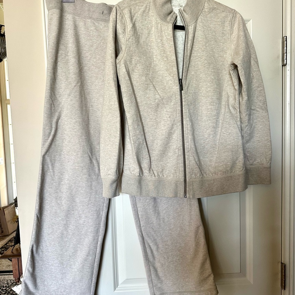 Tommy Bahama Sweatsuit Set Reversible Jacket with Pants Oatmeal Gray Beige Med